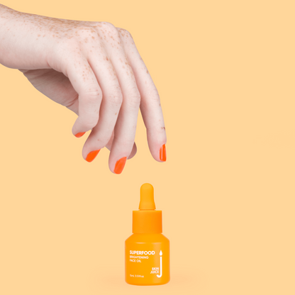SUPERFOOD Brightening Face Oil Clear Cove 